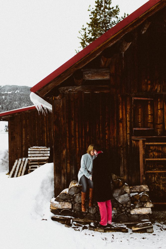 Babybauchshooting im winterlichen Allgäu