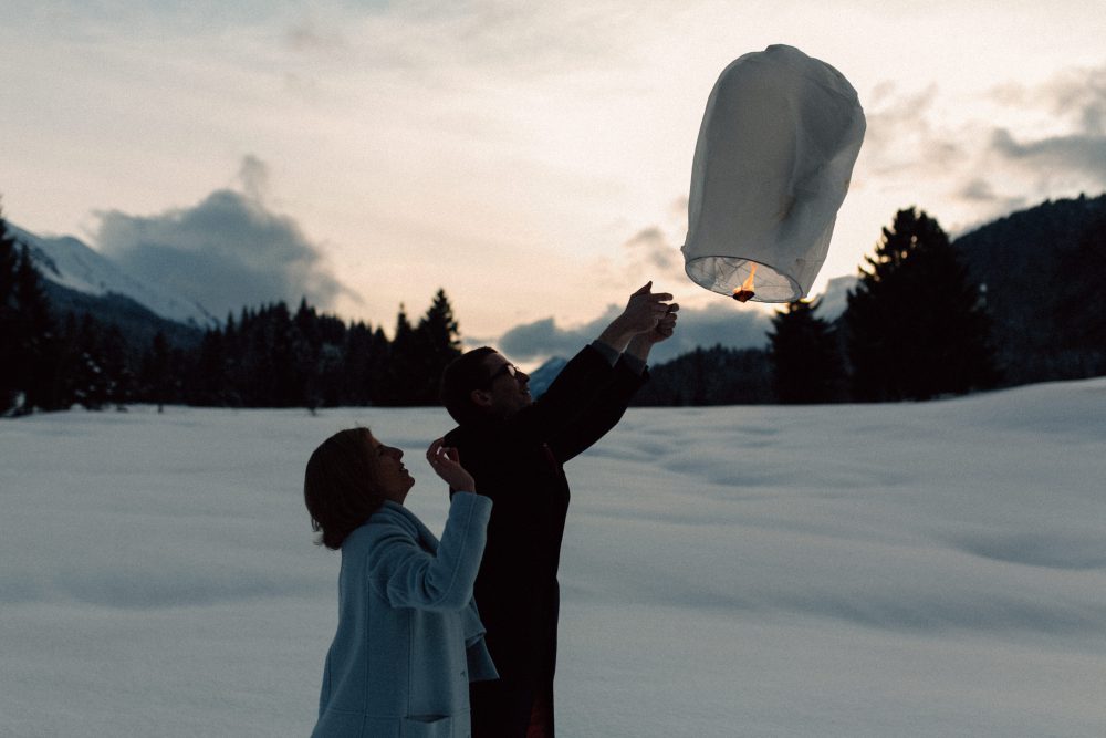 Babybauchshooting im winterlichen Allgäu