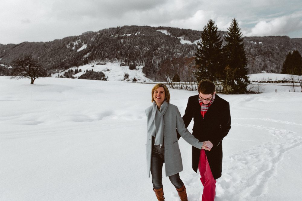 Babybauchshooting im winterlichen Allgäu