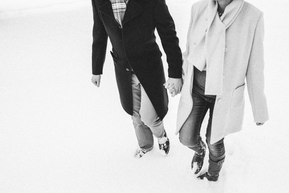 Babybauchshooting im winterlichen Allgäu