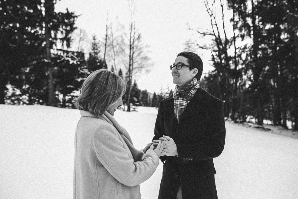 Babybauchshooting im winterlichen Allgäu