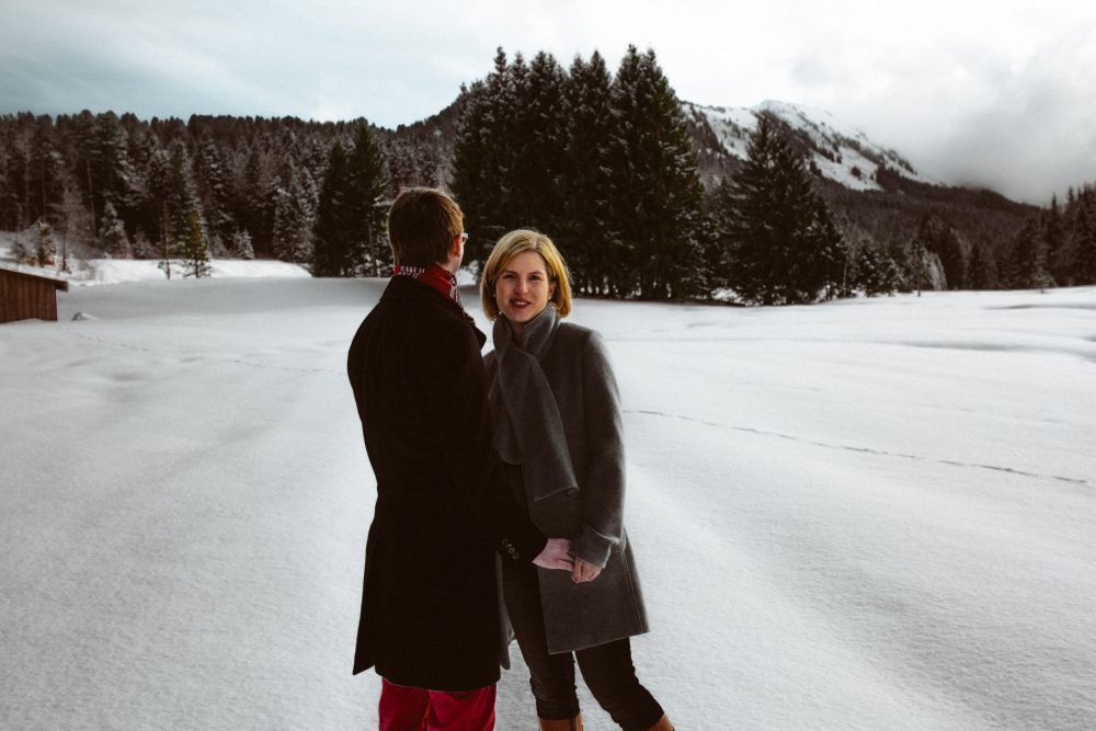 Babybauchshooting im winterlichen Allgäu