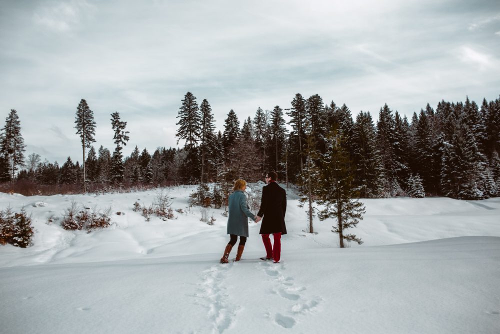 Babybauchshooting im winterlichen Allgäu