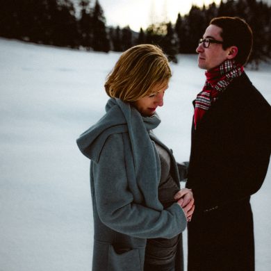 Babybauchshooting im winterlichen Allgäu