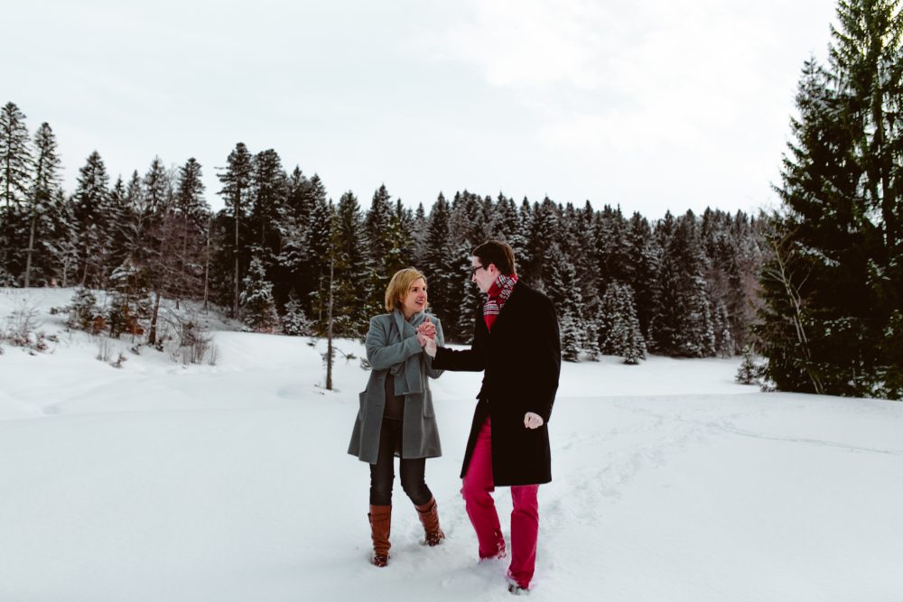 Babybauchshooting im winterlichen Allgäu