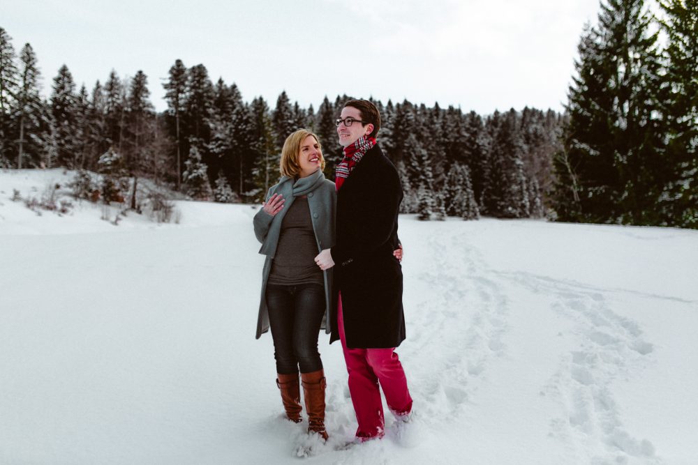 Babybauchshooting im winterlichen Allgäu