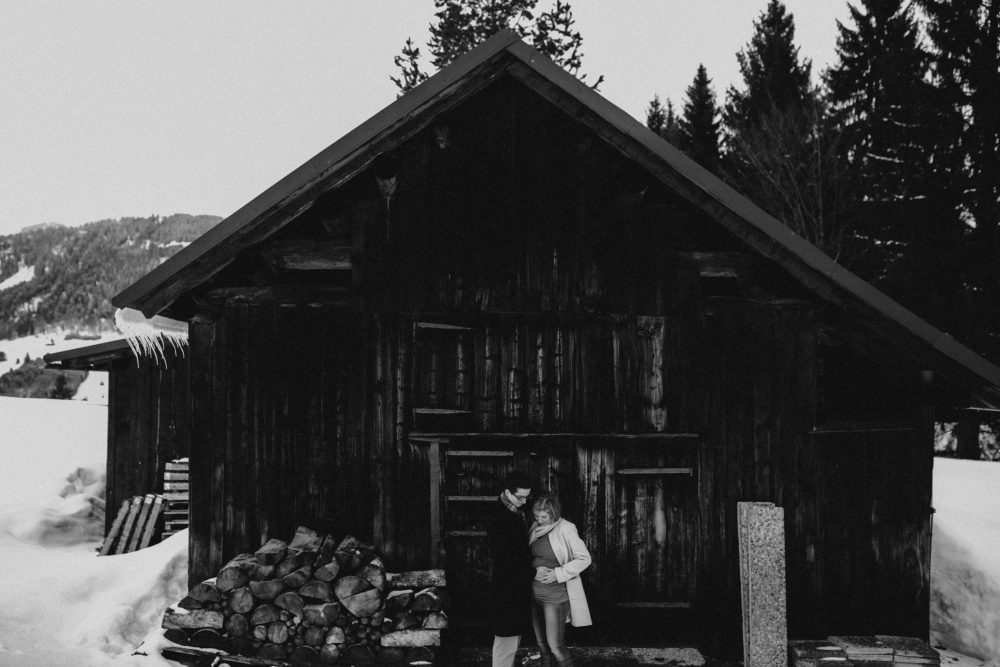 Babybauchshooting im winterlichen Allgäu