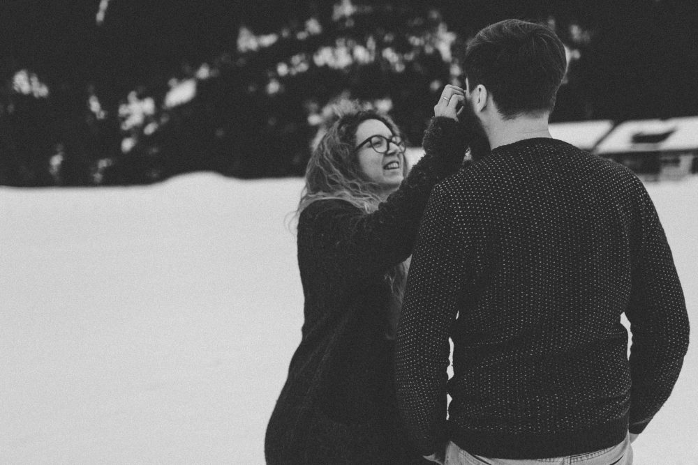 Babybauchshooting mit Schneeweitblick