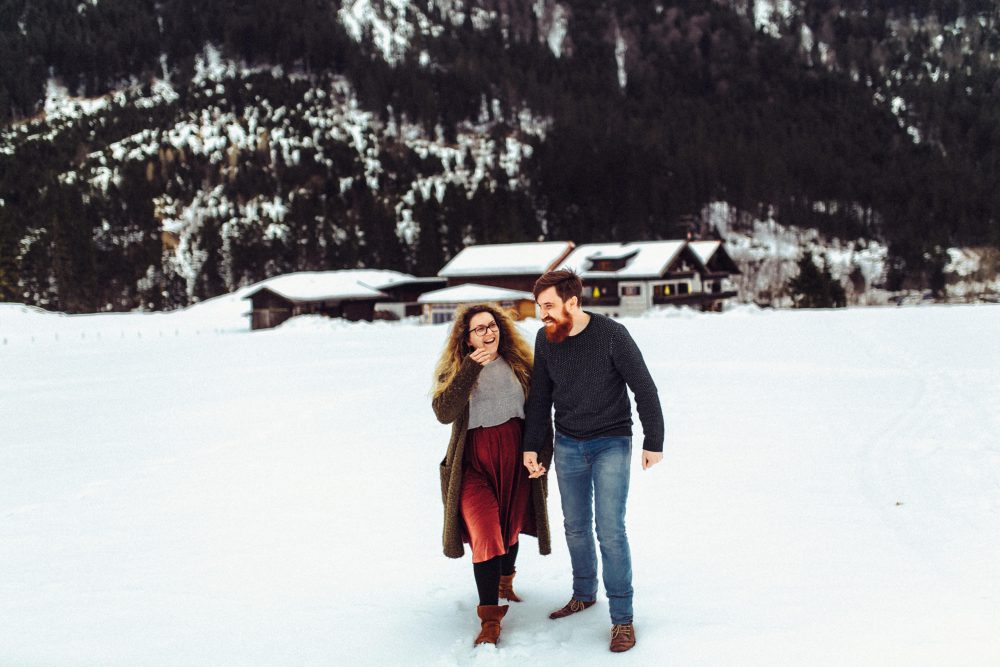 Babybauchshooting mit Schneeweitblick