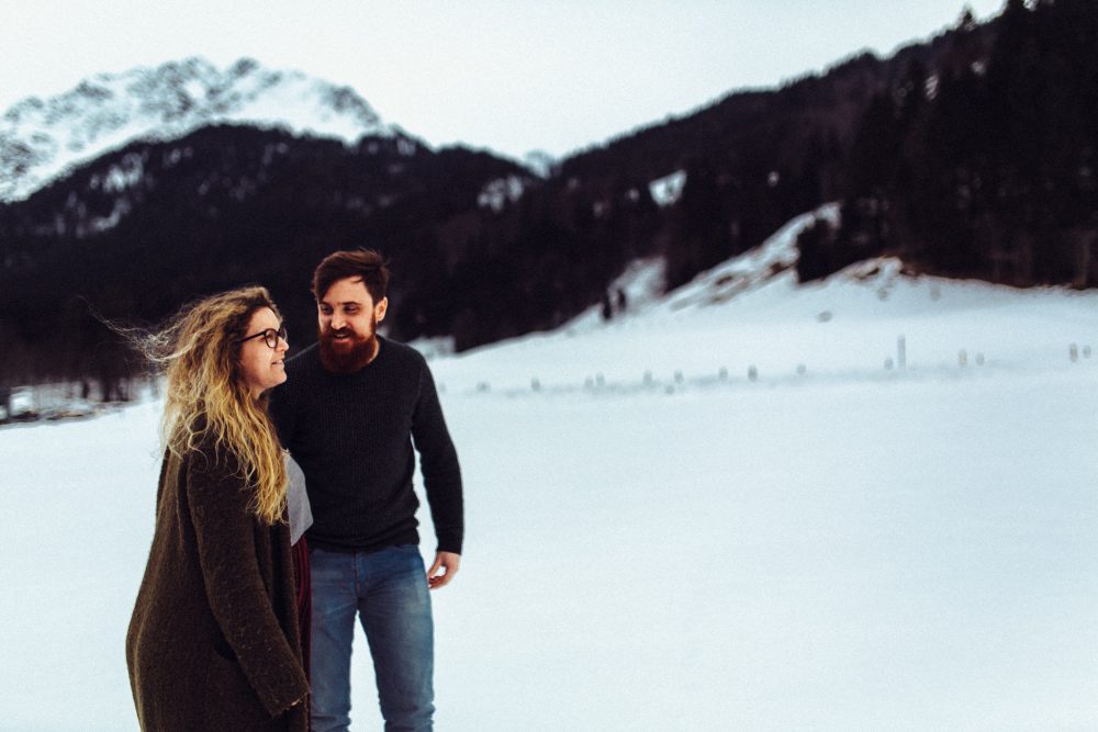 Babybauchshooting mit Schneeweitblick
