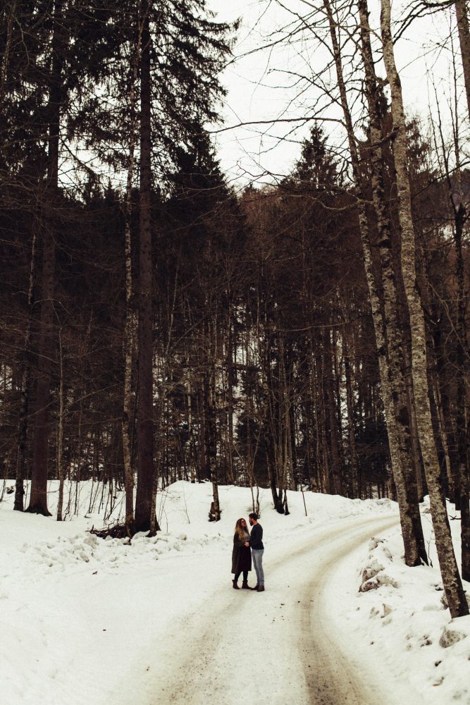 Babybauchshooting mit Schneeweitblick