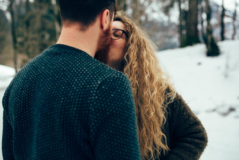 Babybauchshooting mit Schneeweitblick
