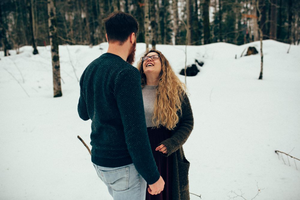 Babybauchshooting mit Schneeweitblick