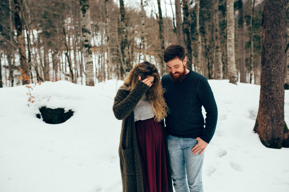 Babybauchshooting mit Schneeweitblick