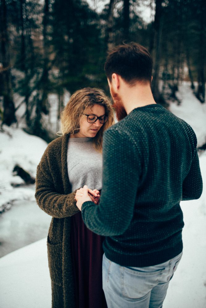 Babybauchshooting mit Schneeweitblick