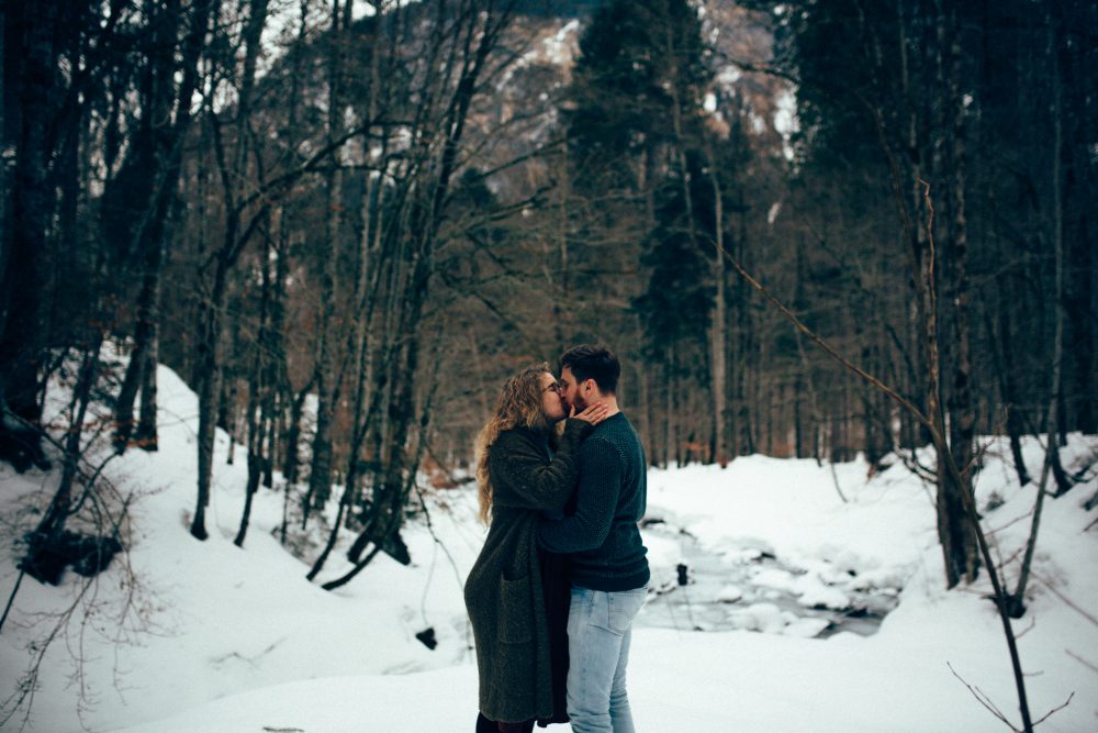 Babybauchshooting mit Schneeweitblick