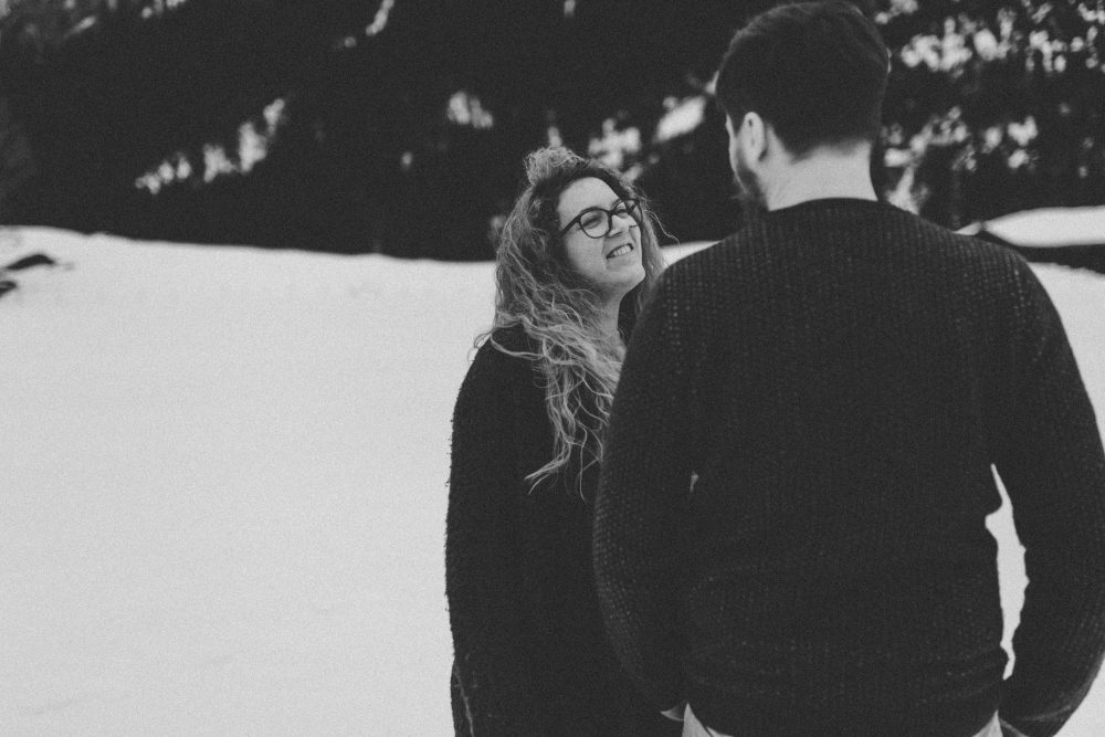 Babybauchshooting mit Schneeweitblick