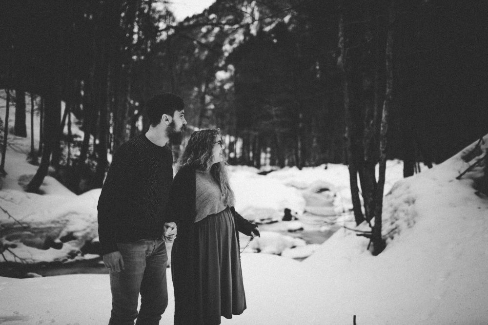 Babybauchshooting mit Schneeweitblick