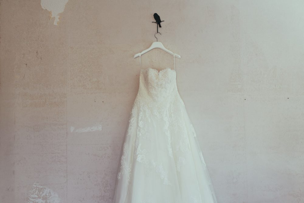 ungetragenes Brautkleid von St. Patrick mit diversen Accessoires zu verkaufen!