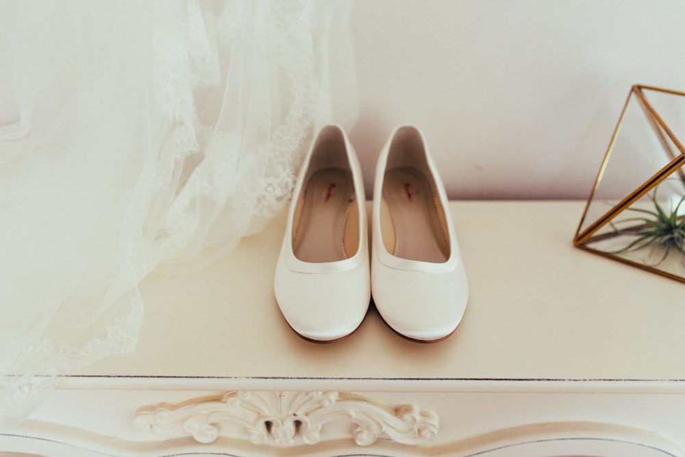 ungetragenes Brautkleid von St. Patrick mit diversen Accessoires zu verkaufen!