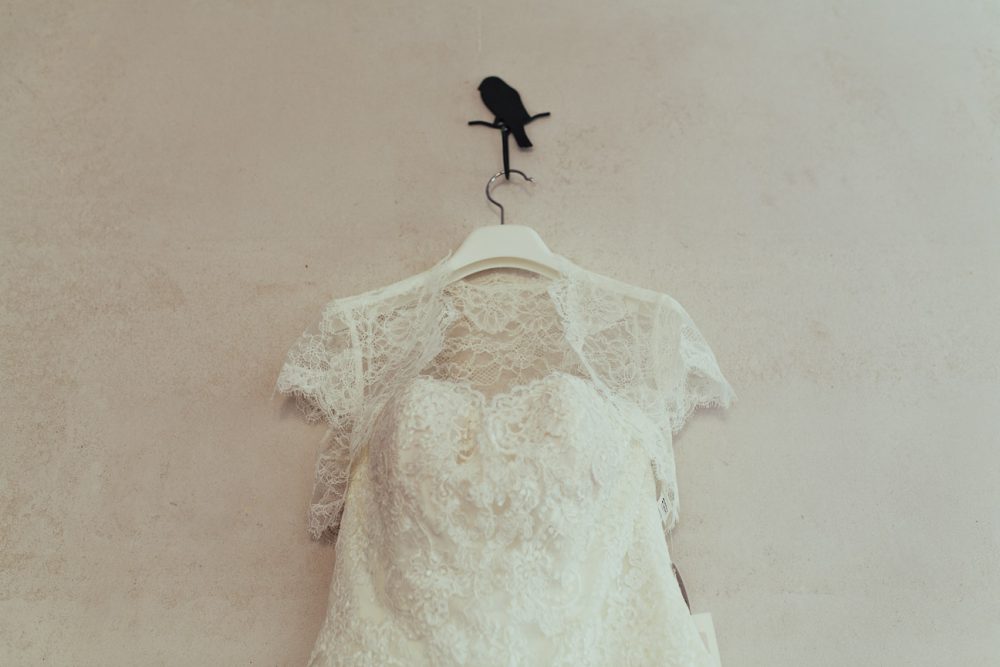 ungetragenes Brautkleid von St. Patrick mit diversen Accessoires zu verkaufen!