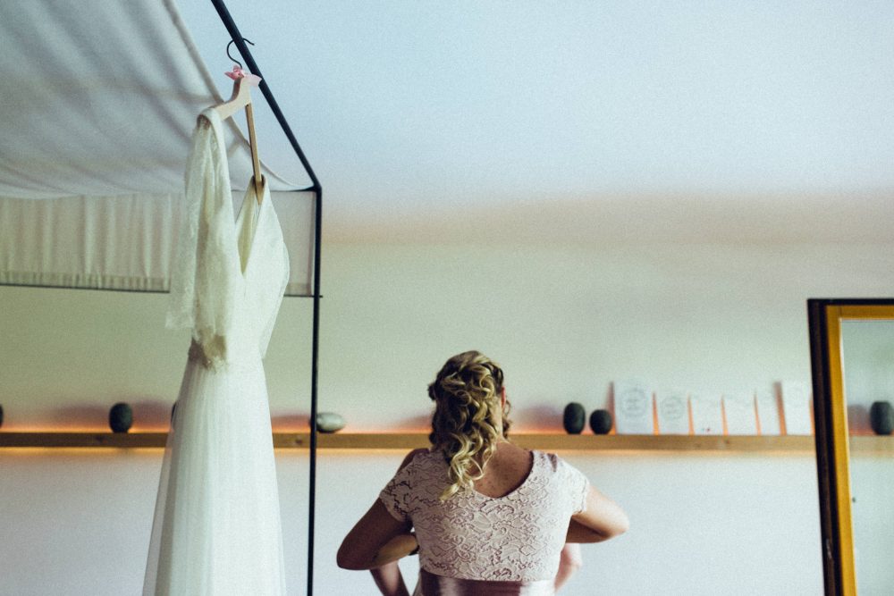 1001 Origami Kraniche auf der Scheunenhochzeit AmVieh-Theater / Schwindegg