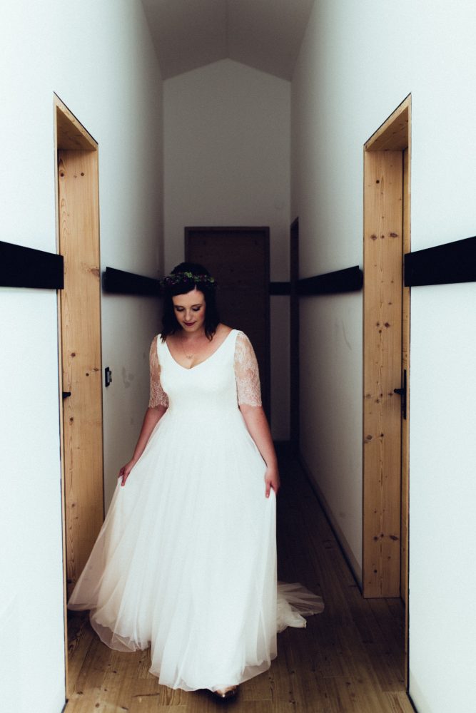 1001 Origami Kraniche auf der Scheunenhochzeit AmVieh-Theater / Schwindegg