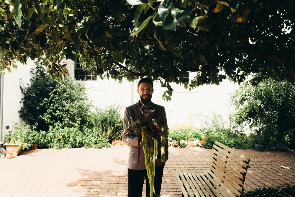 1001 Origami Kraniche auf der Scheunenhochzeit AmVieh-Theater / Schwindegg