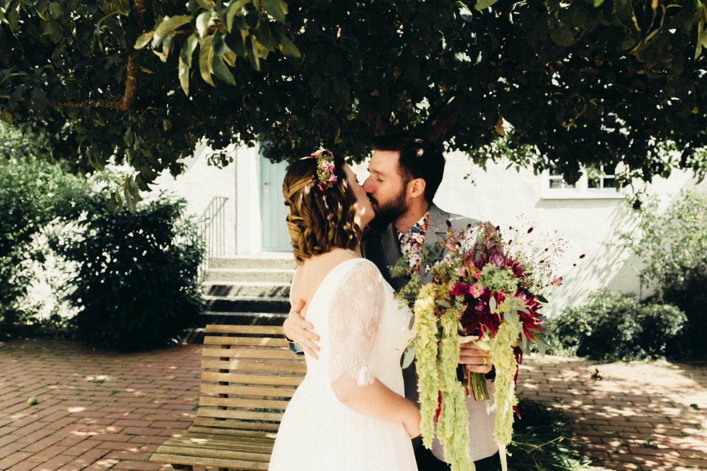 1001 Origami Kraniche auf der Scheunenhochzeit AmVieh-Theater / Schwindegg