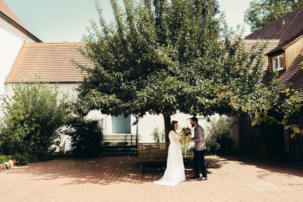1001 Origami Kraniche auf der Scheunenhochzeit AmVieh-Theater / Schwindegg