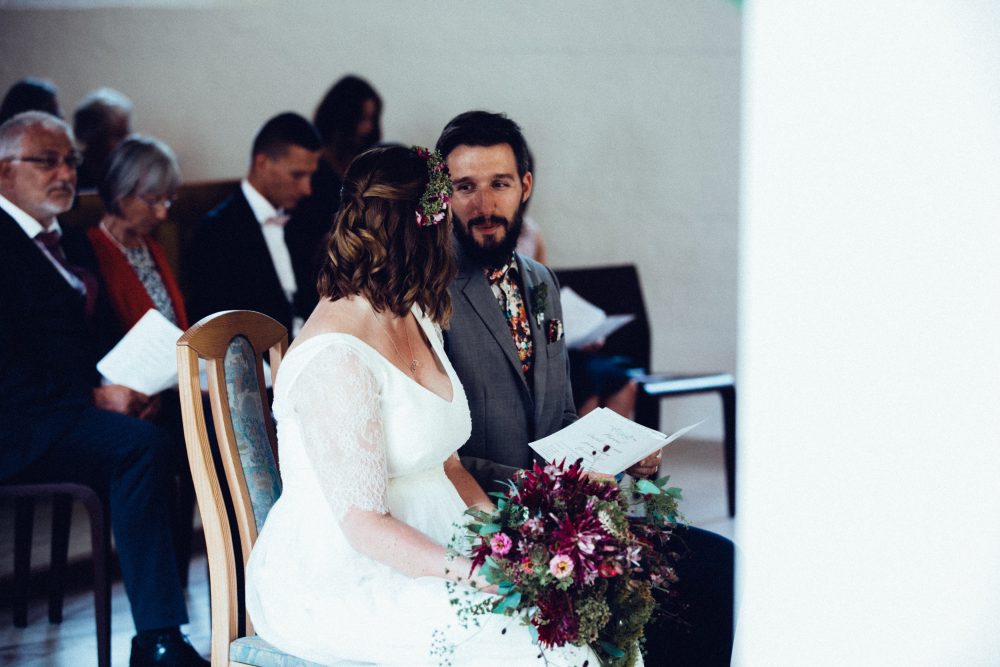 1001 Origami Kraniche auf der Scheunenhochzeit AmVieh-Theater / Schwindegg