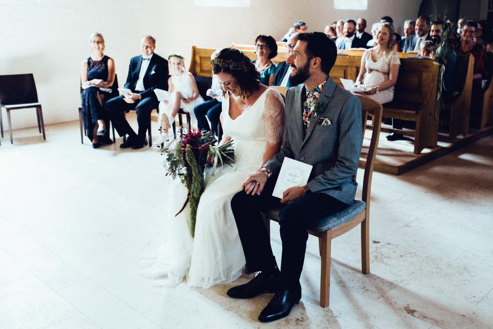 1001 Origami Kraniche auf der Scheunenhochzeit AmVieh-Theater / Schwindegg