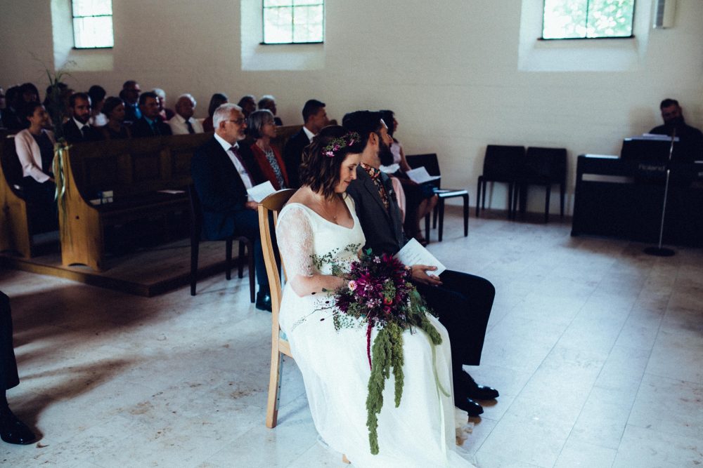 1001 Origami Kraniche auf der Scheunenhochzeit AmVieh-Theater / Schwindegg
