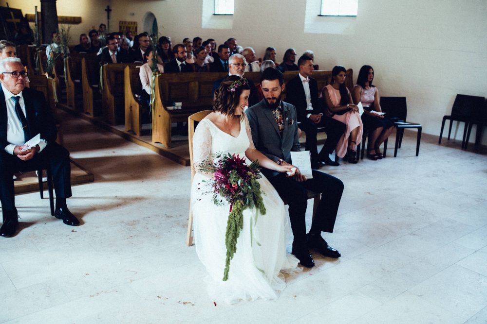 1001 Origami Kraniche auf der Scheunenhochzeit AmVieh-Theater / Schwindegg