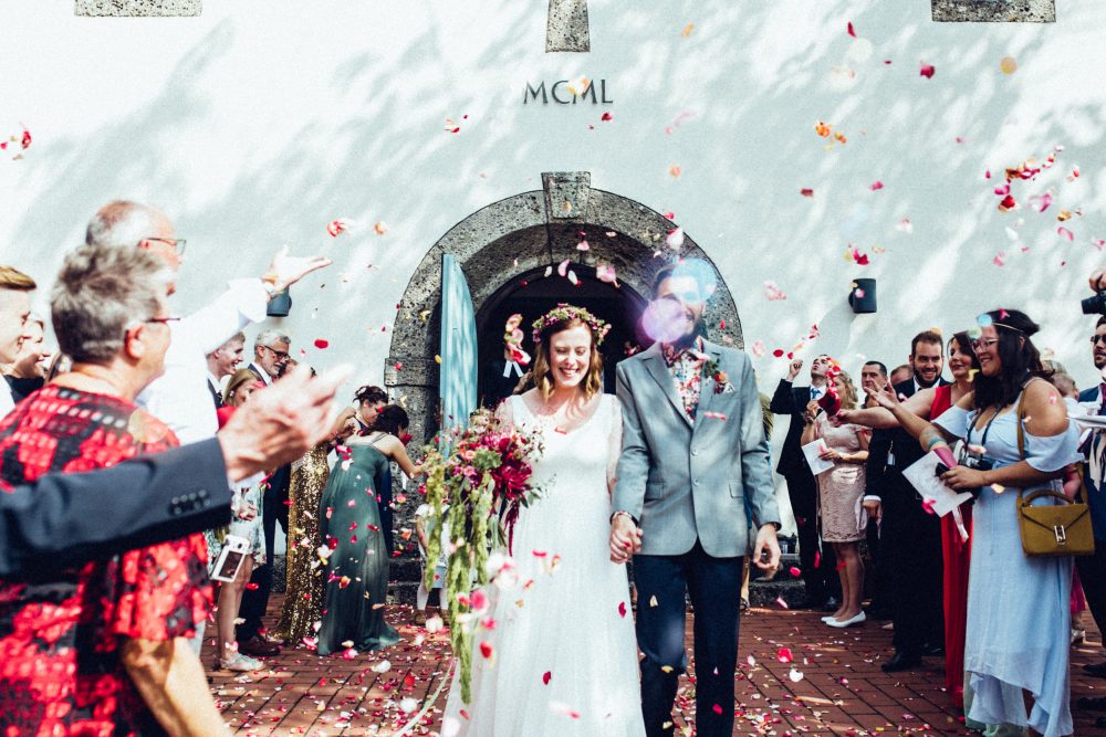 1001 Origami Kraniche auf der Scheunenhochzeit AmVieh-Theater / Schwindegg