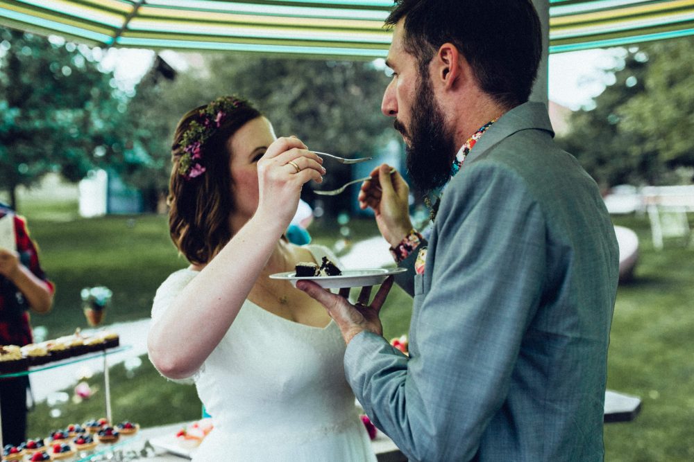 1001 Origami Kraniche auf der Scheunenhochzeit AmVieh-Theater / Schwindegg