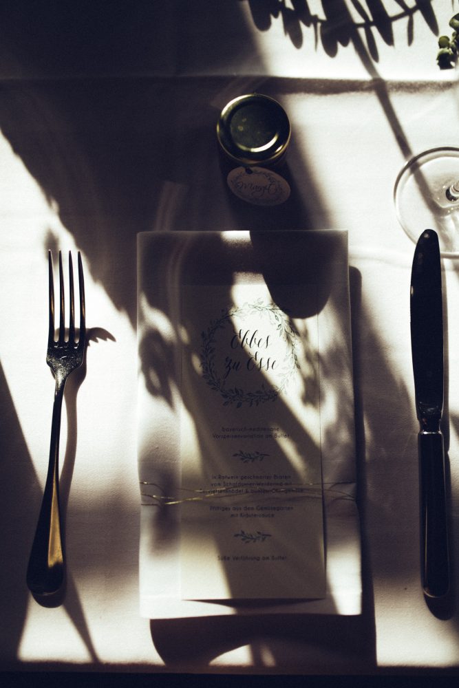 1001 Origami Kraniche auf der Scheunenhochzeit AmVieh-Theater / Schwindegg