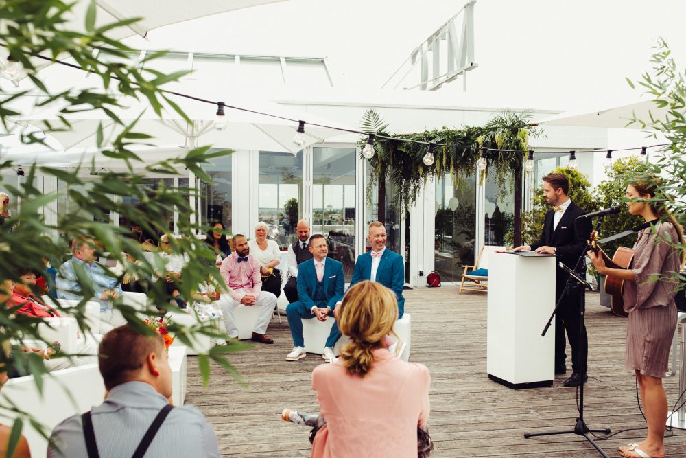 Gleichgeschlechtliche Hochzeit im Skyloftstudio München