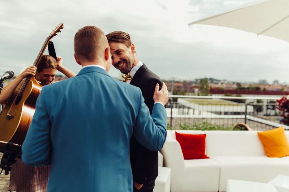 Gleichgeschlechtliche Hochzeit im Skyloftstudio München