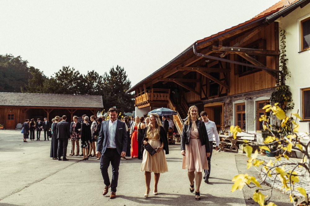 Freie Trauung im Garten der alten Tenne