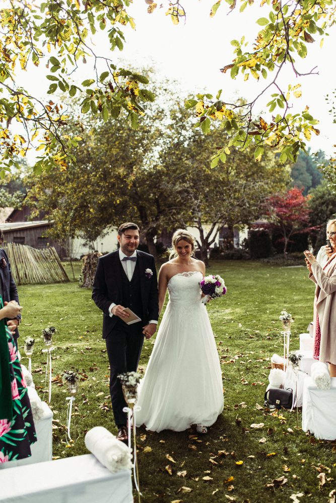 Freie Trauung im Garten der alten Tenne