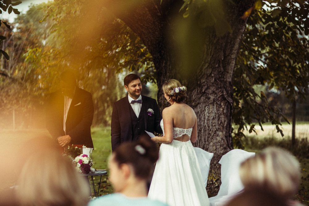 Freie Trauung im Garten der alten Tenne