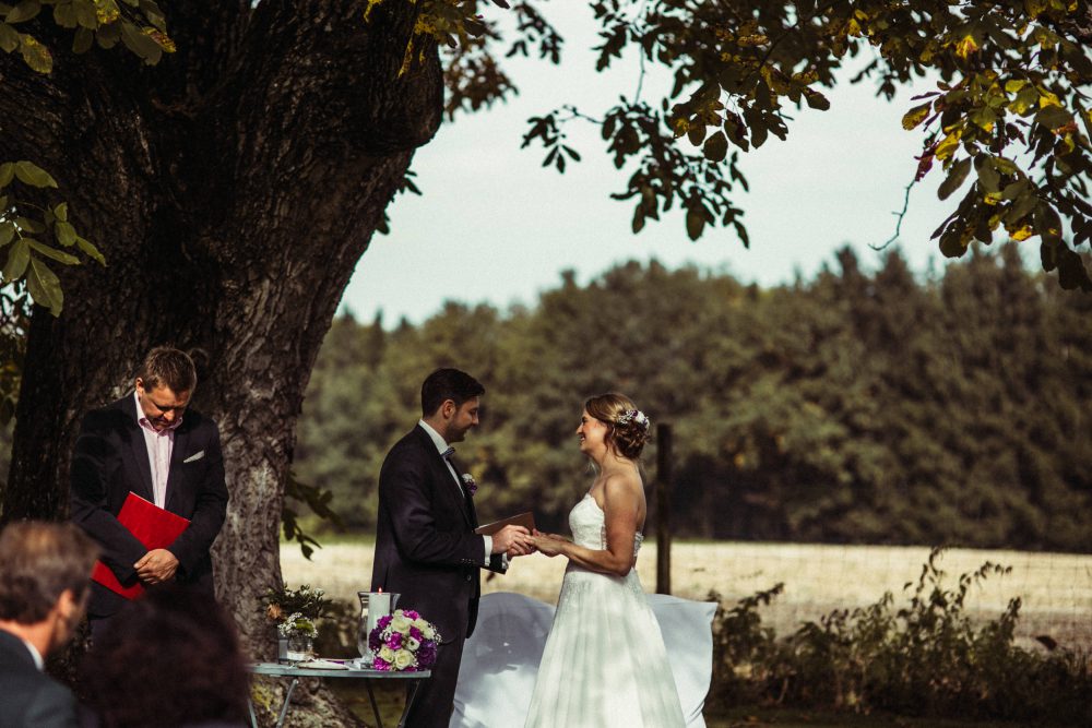 Freie Trauung im Garten der alten Tenne