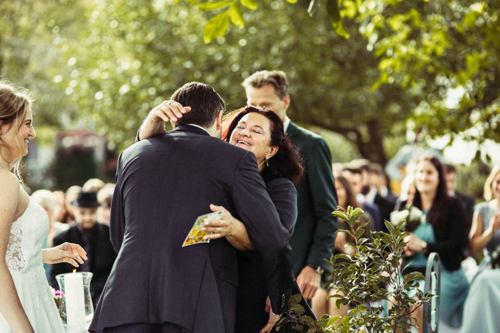 Freie Trauung im Garten der alten Tenne