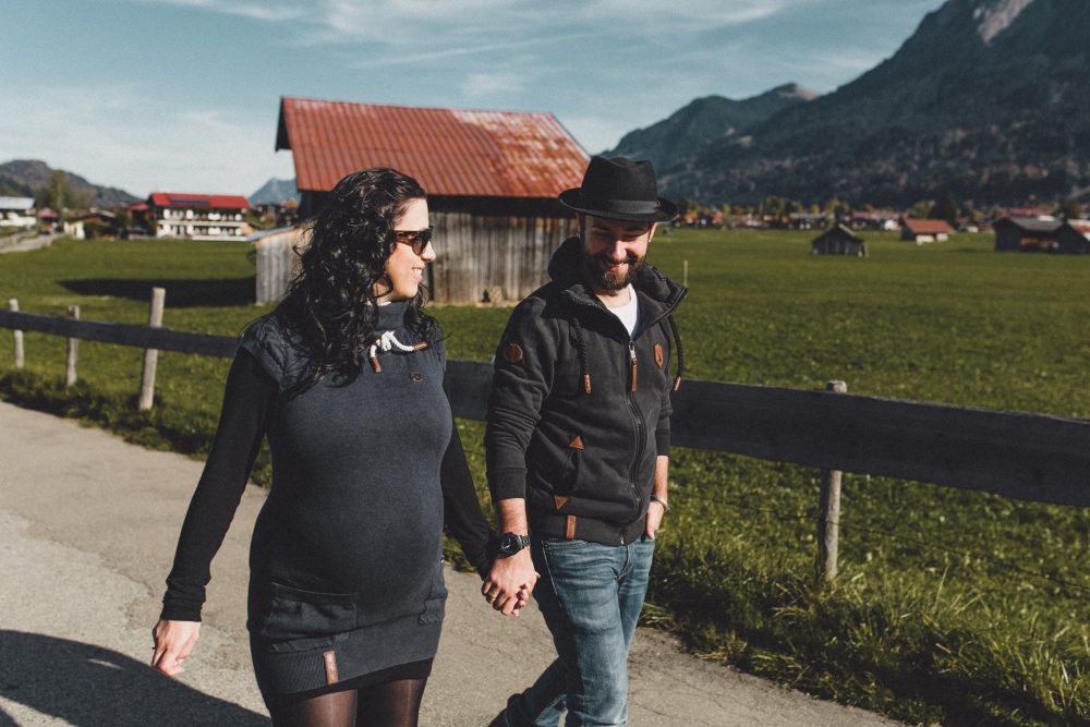 Babybauchshooting im herbstlichen Oberstdorf