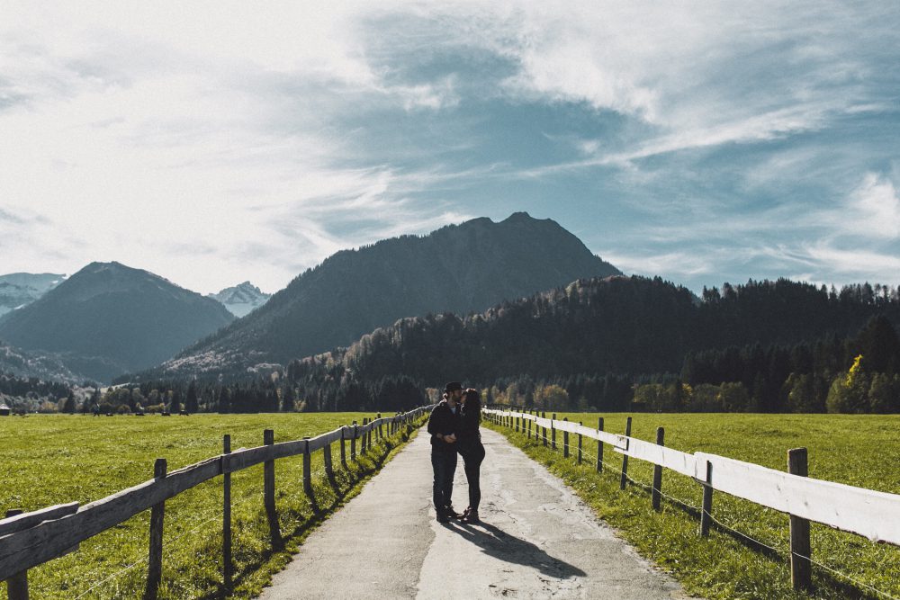 Babybauchshooting im herbstlichen Oberstdorf