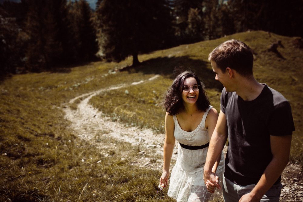 Engagement Shooting zwischen Wasserfällen