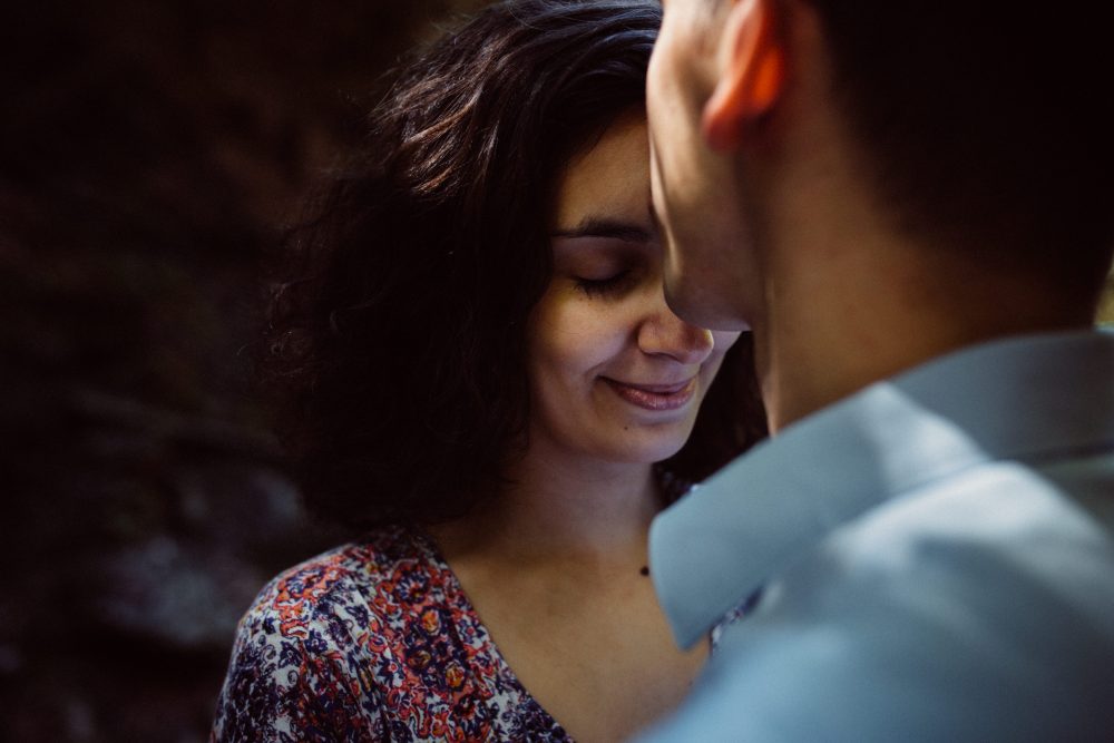 Engagement Shooting zwischen Wasserfällen