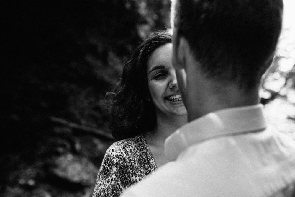 Engagement Shooting zwischen Wasserfällen
