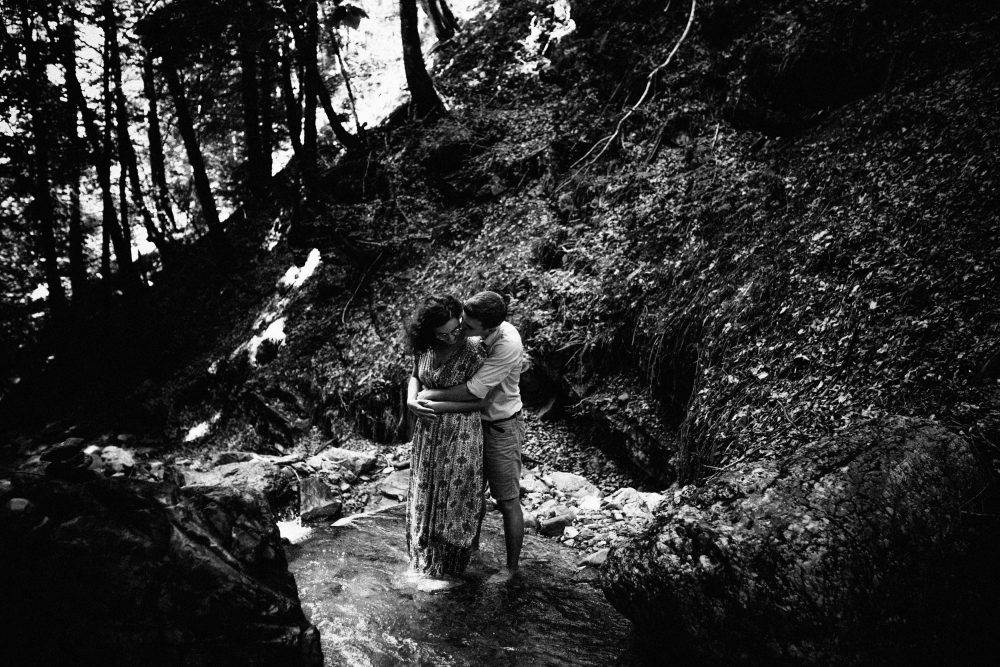 Engagement Shooting zwischen Wasserfällen